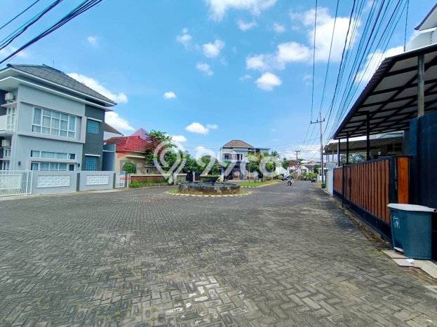 Rumah Modern Cantik 4 KT Bisa Langsung Pindah di Karangploso Rumah Modern Cantik 4 KT Bisa Langsung Pindah di Karangploso