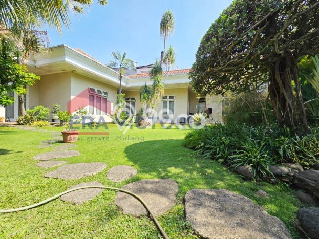 Lokasi strategis! Rumah siap pakai dikontrakkan di Blimbing LB 600m2 Lokasi strategis! Rumah siap pakai dikontrakkan di Blimbing LB 600m2