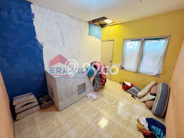 Bisa KPR! Rumah Strategis area Pakis, Luas 126m2m² Bangunan 144m2m² Bisa KPR! Rumah Strategis area Pakis, Luas 126m2m² Bangunan 144m2m²