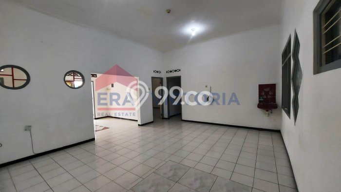 Disewakan Rumah Murah di Gunung-gunung Malang Punya 4 KT Disewakan Rumah Murah di Gunung-gunung Malang Punya 4 KT