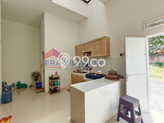 Rumah Modern Cantik 4 KT Bisa Langsung Pindah di Karangploso Rumah Modern Cantik 4 KT Bisa Langsung Pindah di Karangploso