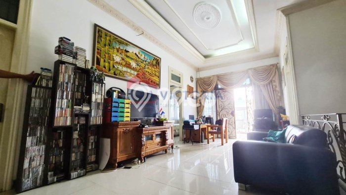 Ready to Use! Premium House LT 147m2 Desain Elegan di Rawamangun Ready to Use! Premium House LT 147m2 Desain Elegan di Rawamangun