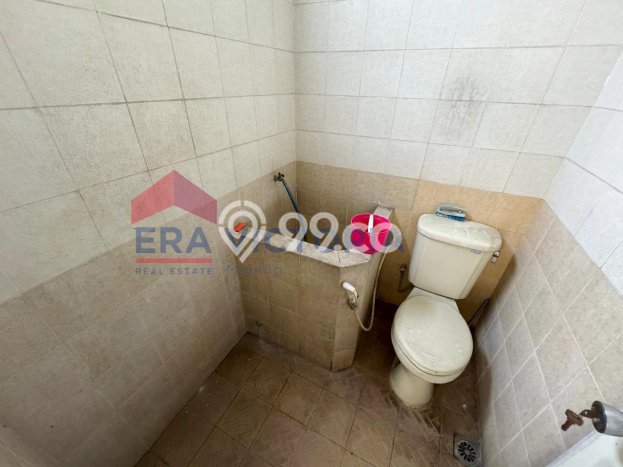Ruko disewakan lokasi strategis Klojen Malang 300m2 Ruko disewakan lokasi strategis Klojen Malang 300m2