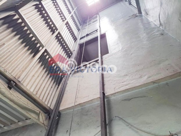 Ruko untuk disewa di Blimbing punya LT 118m2 & LB 295m2 harga sewa kompetitif Ruko untuk disewa di Blimbing punya LT 118m2 & LB 295m2 harga sewa kompetitif
