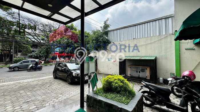 Ruko Bagus LT 300m2 LB 168m2 Dijual di Lowokwaru Malang Ruko Bagus LT 300m2 LB 168m2 Dijual di Lowokwaru Malang