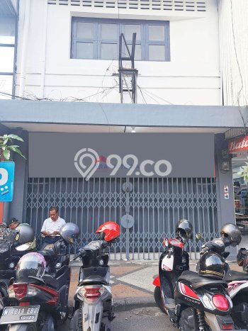 Ruko Area Bisnis di Klojen, Luas 285m2m², For Rent, Siap Pakai Ruko Area Bisnis di Klojen, Luas 285m2m², For Rent, Siap Pakai
