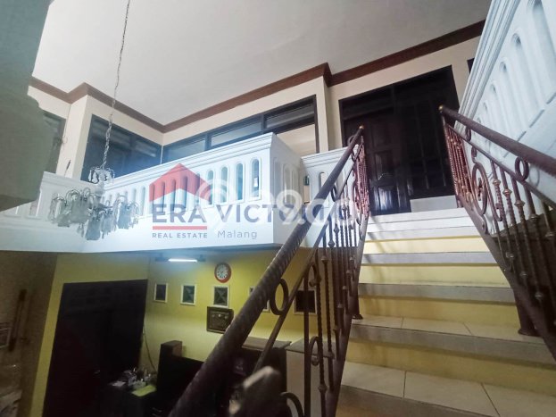 Jual Rumah Mewah Elegan Dengan View Cantik di Sawojajar, Malang Jual Rumah Mewah Elegan Dengan View Cantik di Sawojajar, Malang