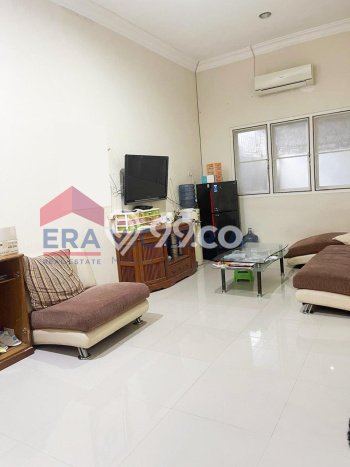 Hunian Cantik Minimalis Lb 180m2 di Rungkut, Surabaya Hunian Cantik Minimalis Lb 180m2 di Rungkut, Surabaya