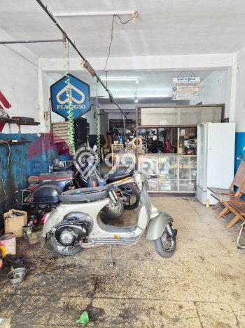 FOR RENT! Ruko di Malang Kota Cocok untuk Bisnis 200m2 FOR RENT! Ruko di Malang Kota Cocok untuk Bisnis 200m2