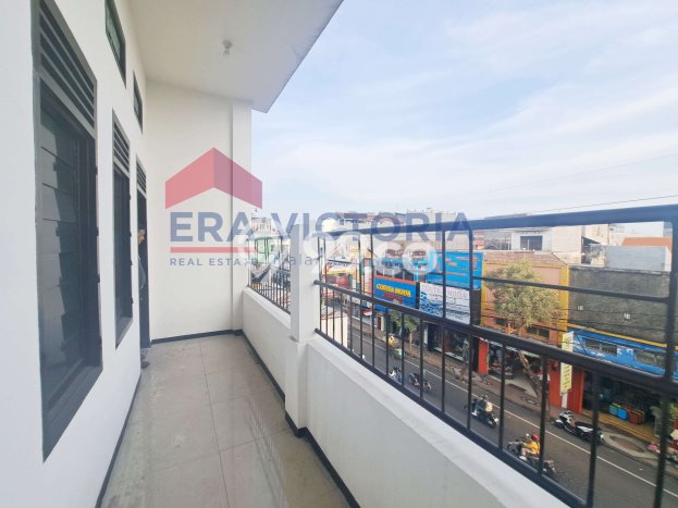 Ruko Area Bisnis di Klojen, Luas 285m2m², For Rent, Siap Pakai Ruko Area Bisnis di Klojen, Luas 285m2m², For Rent, Siap Pakai