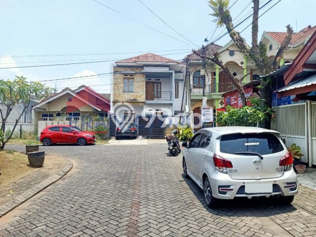 Rumah Modern 4 KT LT 135m2 di Araya Rumah Modern 4 KT LT 135m2 di Araya
