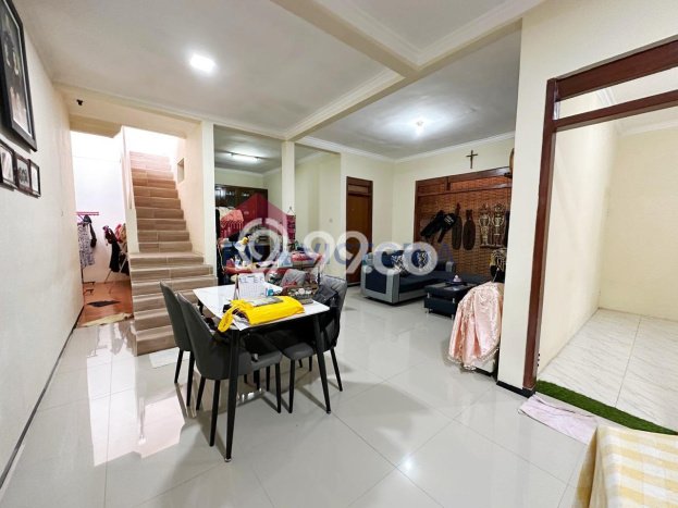 For Sale Rumah 5 Kamar Lokasi Strategis Nyaman dan Strategis di Blimbing For Sale Rumah 5 Kamar Lokasi Strategis Nyaman dan Strategis di Blimbing