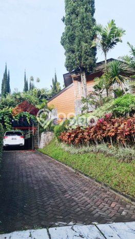 Vila di Batu, Area 538m2m², Posisi Premium Vila di Batu, Area 538m2m², Posisi Premium