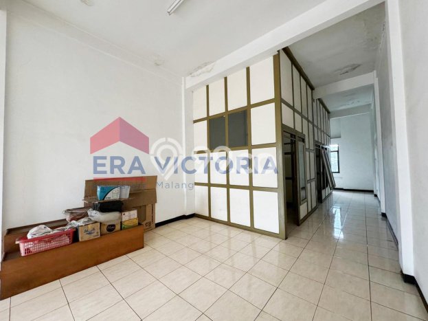 Ruko disewakan lokasi strategis Klojen Malang 300m2 Ruko disewakan lokasi strategis Klojen Malang 300m2
