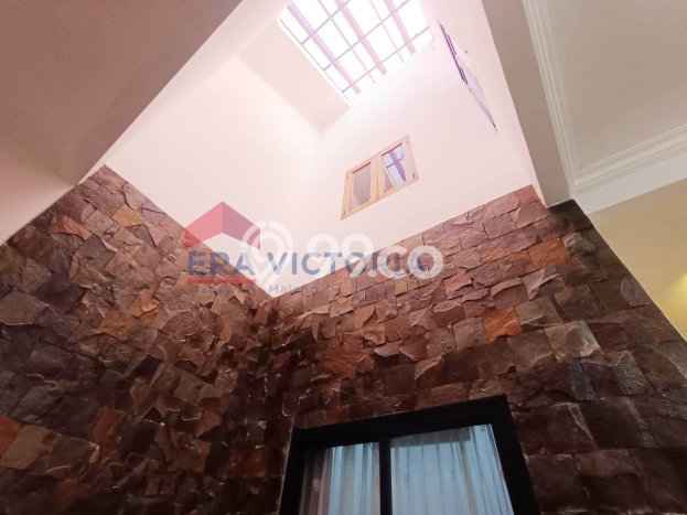 Rumah Modern Cantik 4 Kamar Bisa Langsung Pindah di Blimbing Rumah Modern Cantik 4 Kamar Bisa Langsung Pindah di Blimbing
