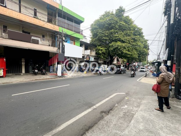 For Sale Rumah Mewah Exclusive di Lowokwaru, Malang For Sale Rumah Mewah Exclusive di Lowokwaru, Malang