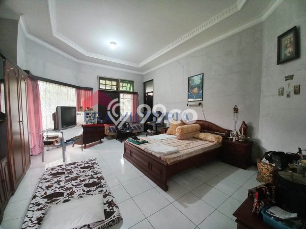 Ready to Use! Luxury House LT 975m2 Desain Modern di Malang Kota Ready to Use! Luxury House LT 975m2 Desain Modern di Malang Kota