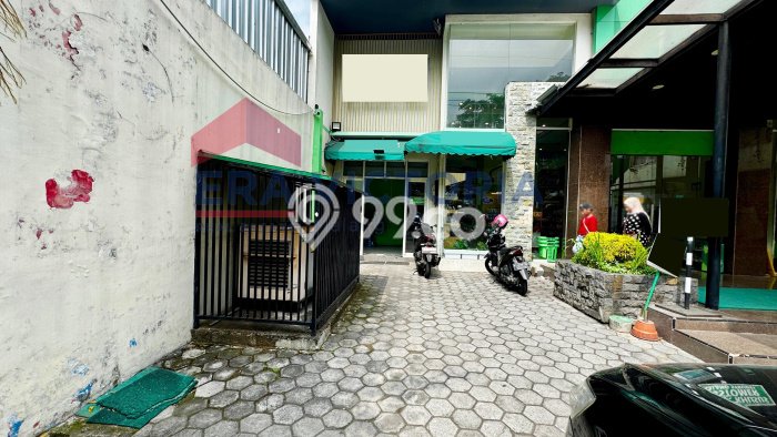 Ruko Bagus LT 300m2 LB 168m2 Dijual di Lowokwaru Malang Ruko Bagus LT 300m2 LB 168m2 Dijual di Lowokwaru Malang