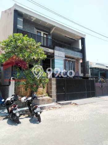 Rumah di Sedati, Sidoarjo, LT 150m2m² Bangunan 280m2m² Rumah di Sedati, Sidoarjo, LT 150m2m² Bangunan 280m2m²