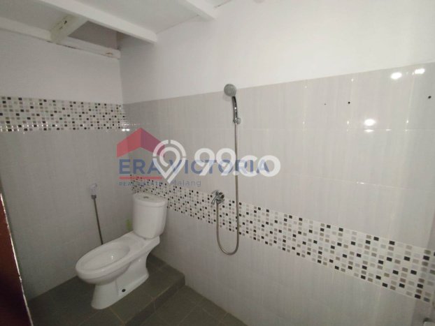 HARGA SPECIAL! Rumah Asri area Blimbing, Malang, Luas 92m2m² Bangunan 70m2m² Bisa Nego! HARGA SPECIAL! Rumah Asri area Blimbing, Malang, Luas 92m2m² Bangunan 70m2m² Bisa Nego!