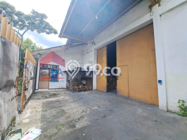 Gudang paling strategis disewakan di Blimbing Malang Gudang paling strategis disewakan di Blimbing Malang