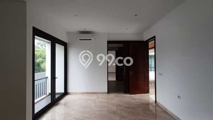 Ready to Use! Premium House LT 801m2 Desain Modern di BSD City Ready to Use! Premium House LT 801m2 Desain Modern di BSD City