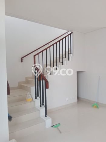 Rumah Mewah LB 177m2 Siap Pakai Desain Elegan di BSD, Tangerang Rumah Mewah LB 177m2 Siap Pakai Desain Elegan di BSD, Tangerang