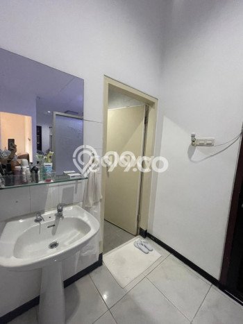 PROPERTI PILIHAN! Rumah Asri di Mulyorejo, LT 425m² LB 375m² PROPERTI PILIHAN! Rumah Asri di Mulyorejo, LT 425m² LB 375m²