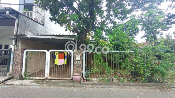 For Sale Rumah 6 Kamar Lokasi Strategis Bagus dan Strategis di Tenggilis Mejoyo For Sale Rumah 6 Kamar Lokasi Strategis Bagus dan Strategis di Tenggilis Mejoyo