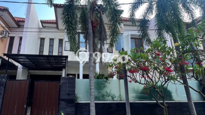 For Sale Rumah Mewah Exclusive di Sukolilo, Surabaya For Sale Rumah Mewah Exclusive di Sukolilo, Surabaya