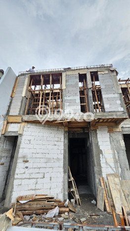 For Sale Rumah Elit Exclusive di Sambikerep, Surabaya For Sale Rumah Elit Exclusive di Sambikerep, Surabaya
