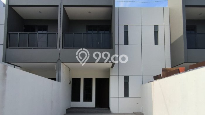 Rumah Strategis Minimalis Lb 140m2 di Kenjeran, Surabaya Rumah Strategis Minimalis Lb 140m2 di Kenjeran, Surabaya