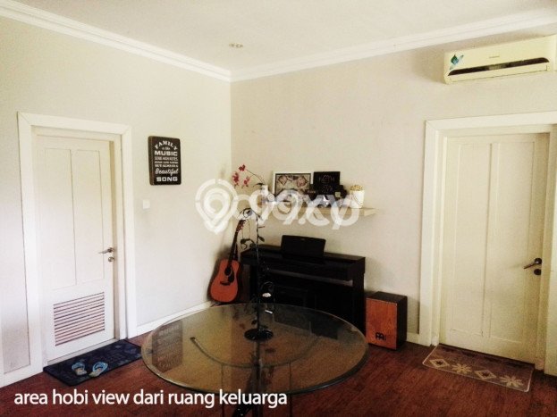 Dijual Rumah Premium dengan Fasilitas Sekitar Lengkap di Mulyorejo, Surabaya Dijual Rumah Premium dengan Fasilitas Sekitar Lengkap di Mulyorejo, Surabaya