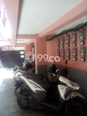 Peluang Investasi! Rumah Kost Dijual di Sukolilo, Surabaya, 28 KT, 28 KM, Luas 300m2 Peluang Investasi! Rumah Kost Dijual di Sukolilo, Surabaya, 28 KT, 28 KM, Luas 300m2