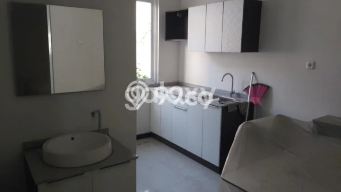 Rumah Strategis Minimalis Lb 90m2 di Sukolilo, Surabaya Rumah Strategis Minimalis Lb 90m2 di Sukolilo, Surabaya