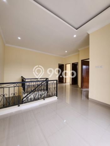 Rumah Elit LB 250m2 Siap Pakai Desain Elegan di Rawamangun, Jakarta Timur Rumah Elit LB 250m2 Siap Pakai Desain Elegan di Rawamangun, Jakarta Timur