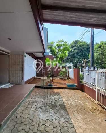 Rumah Luxury Modern Siap Huni di Mampang Jakarta Selatan Rumah Luxury Modern Siap Huni di Mampang Jakarta Selatan