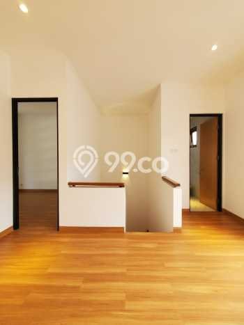 Rumah Luxury Modern Tanpa Renovasi di Bintaro Jakarta Selatan Rumah Luxury Modern Tanpa Renovasi di Bintaro Jakarta Selatan