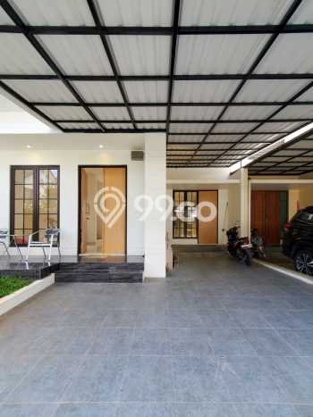 Rumah Luxury Modern Tanpa Renovasi di Bintaro Jakarta Selatan Rumah Luxury Modern Tanpa Renovasi di Bintaro Jakarta Selatan