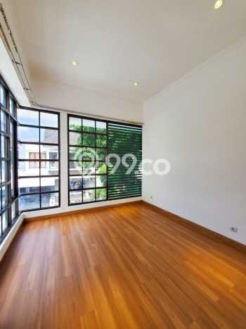 Rumah Luxury Modern Tanpa Renovasi di Bintaro Jakarta Selatan Rumah Luxury Modern Tanpa Renovasi di Bintaro Jakarta Selatan