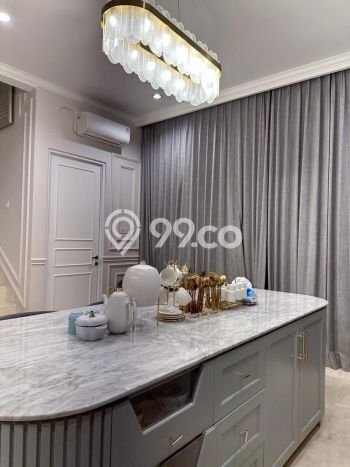 Rumah Nyaman di Kembangan, Jakarta Barat, Luas 121m² Bangunan 304m² Rumah Nyaman di Kembangan, Jakarta Barat, Luas 121m² Bangunan 304m²