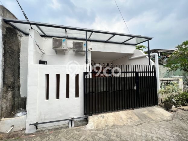 DIJUAL CEPAT! Rumah Siap Huni Area Strategis Karawaci, LT 90m² LB 85m² DIJUAL CEPAT! Rumah Siap Huni Area Strategis Karawaci, LT 90m² LB 85m²