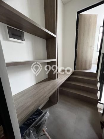 Rumah Modern 2 KT di BSD Tangerang Full Furnished Rumah Modern 2 KT di BSD Tangerang Full Furnished