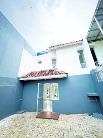 Rumah Kontrakan Tangerang LT 140m2 LB 77m2 Area Gading Serpong Rumah Kontrakan Tangerang LT 140m2 LB 77m2 Area Gading Serpong