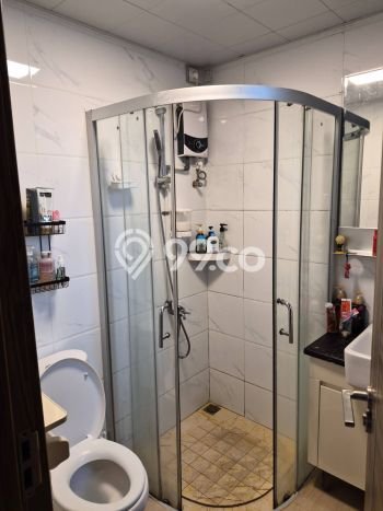 Unit Apartemen Dijual di BSD, Tangerang Selatan, dengan 3 Bedroom, 1 Bathroom Unit Apartemen Dijual di BSD, Tangerang Selatan, dengan 3 Bedroom, 1 Bathroom