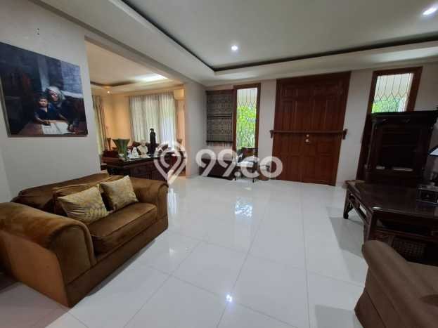 Hunian Mewah LB 300m2 Siap Huni Desain Elegan di Bintaro, Jakarta Selatan Hunian Mewah LB 300m2 Siap Huni Desain Elegan di Bintaro, Jakarta Selatan