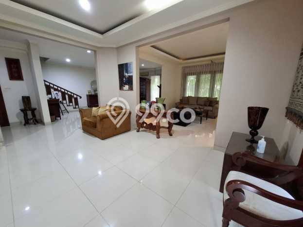 Hunian Mewah LB 300m2 Siap Huni Desain Elegan di Bintaro, Jakarta Selatan Hunian Mewah LB 300m2 Siap Huni Desain Elegan di Bintaro, Jakarta Selatan