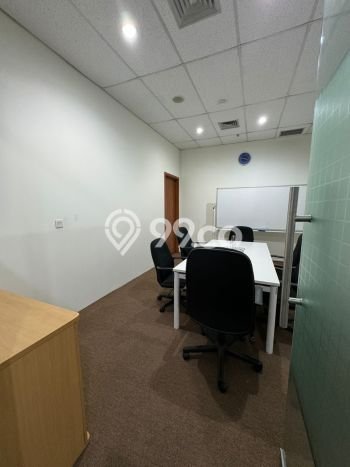Kantor Disewa di Tangerang dengan LB 136m2 Area Komersial Ramai Kantor Disewa di Tangerang dengan LB 136m2 Area Komersial Ramai