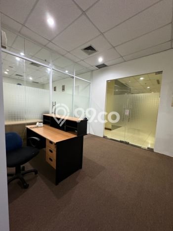 Kantor Disewa di Tangerang dengan LB 136m2 Area Komersial Ramai Kantor Disewa di Tangerang dengan LB 136m2 Area Komersial Ramai