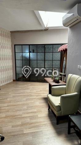 Hunian Strategis Disewakan 5 Kamar di Menteng Boleh Nego Hunian Strategis Disewakan 5 Kamar di Menteng Boleh Nego